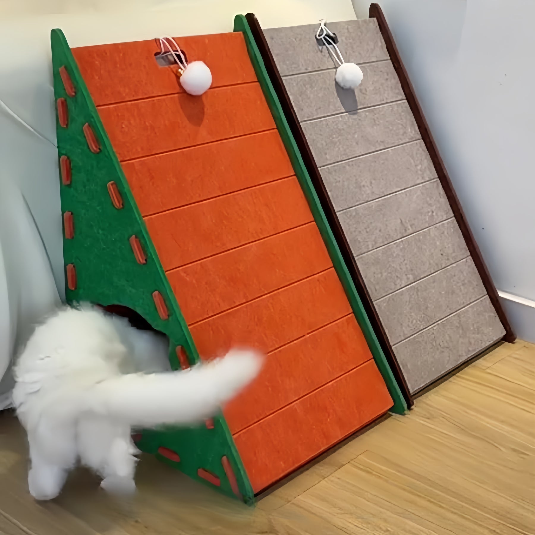 BABEECATS Triangular Standing Cat Scratching Board Felt Cat Nest