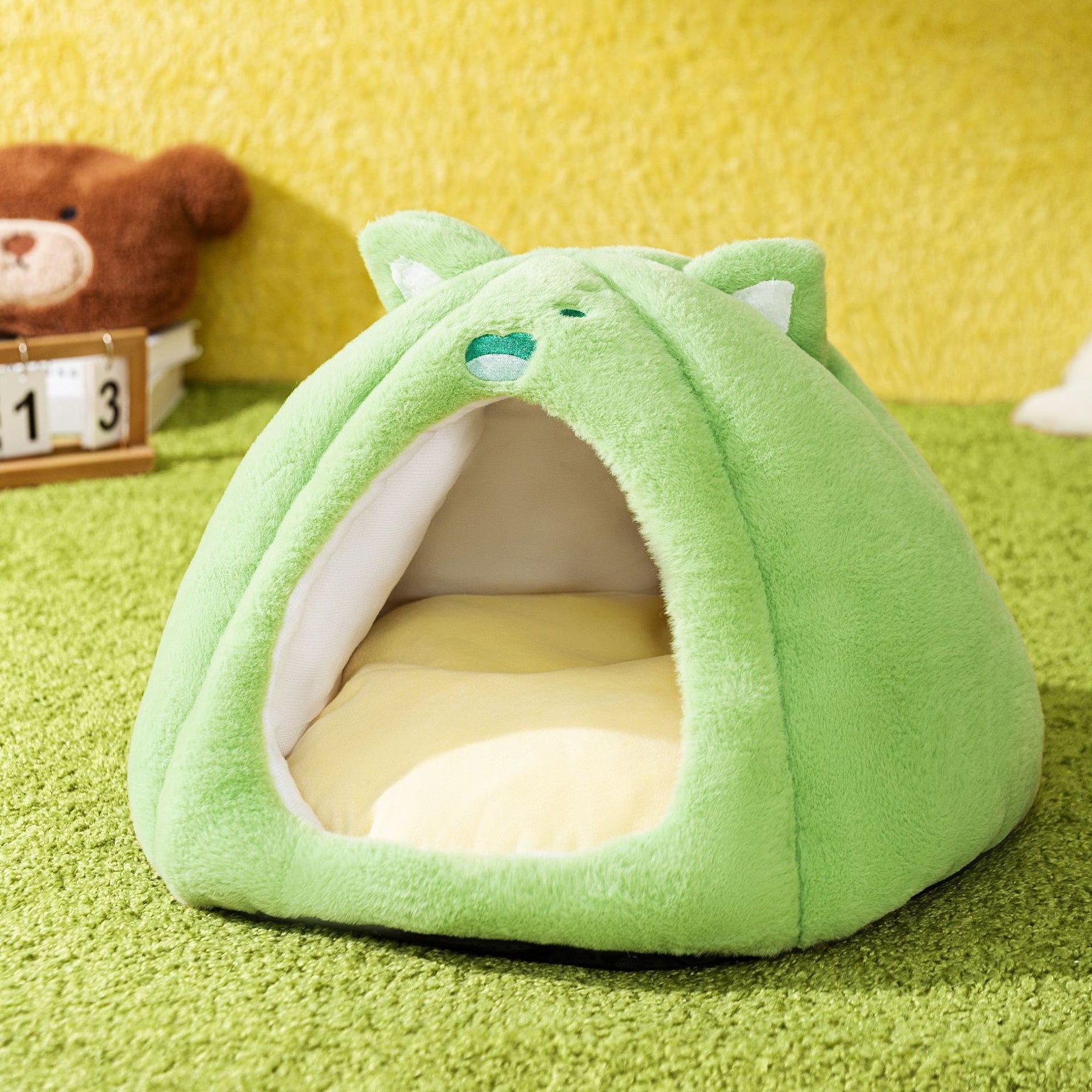 BABEECATS "Toast Bread & Animal" Cat Bed
