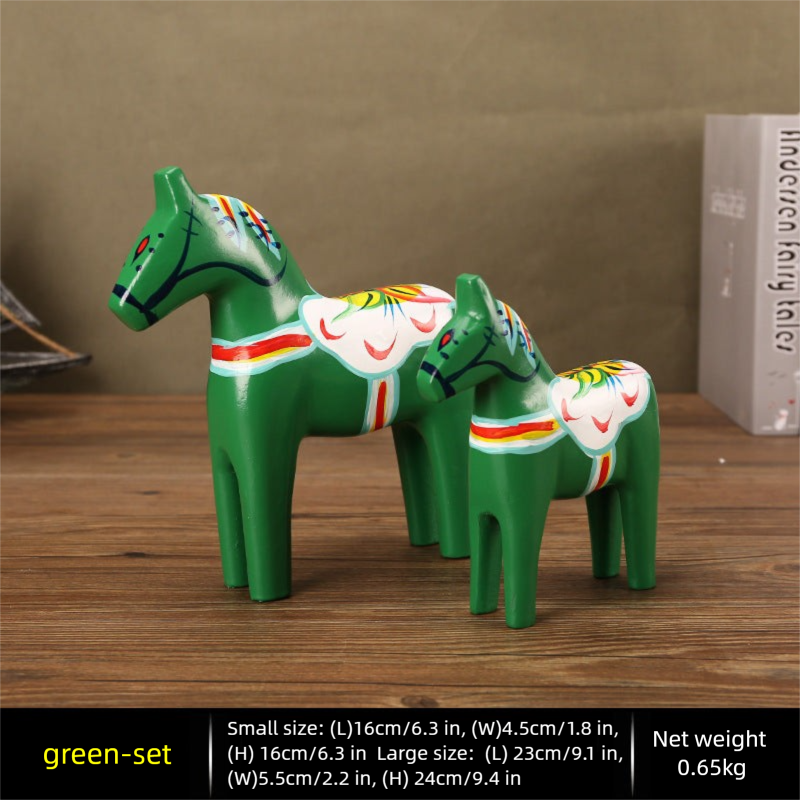 Swedish Dala painted wooden horse ，Hand-painted crafts，Literary and artistic ornaments