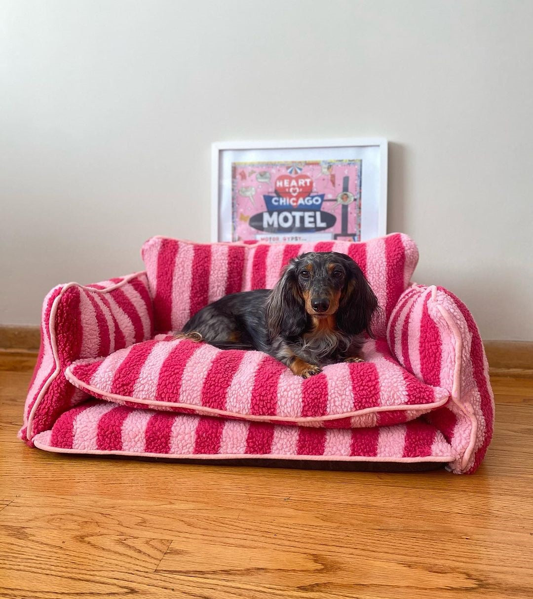 BABEECATS Trendy Striped Faux Lambswool Double Layer Dog & Cat Sofa Bed