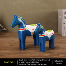 Swedish Dala painted wooden horse ，Hand-painted crafts，Literary and artistic ornaments