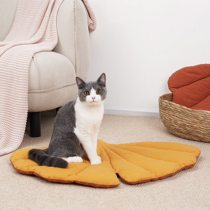 BABEECATS Leaf Cat Mat For Sleeping